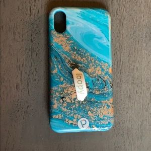 iPhone XR loopy case